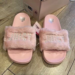Juicy couture light pink fuzzy bling slides.